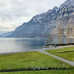 Walensee House & *
