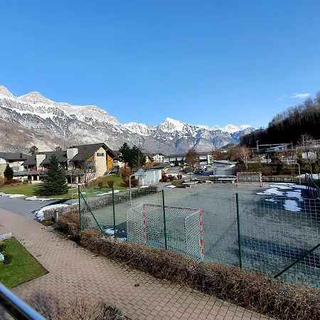 Walensee House & Apartment