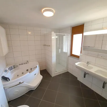 Walensee House & Apartment *