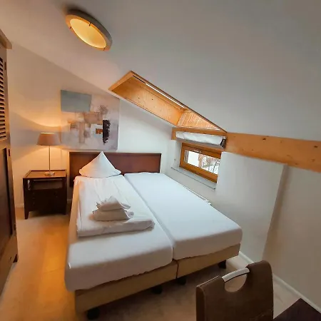 Walensee House & Apartment *