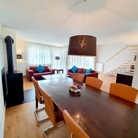 Walensee House & *