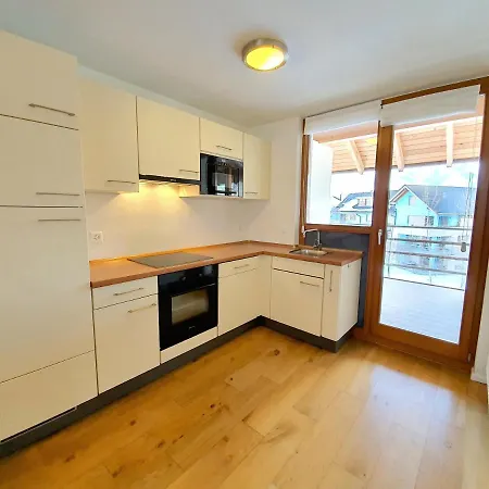 Walensee House & *